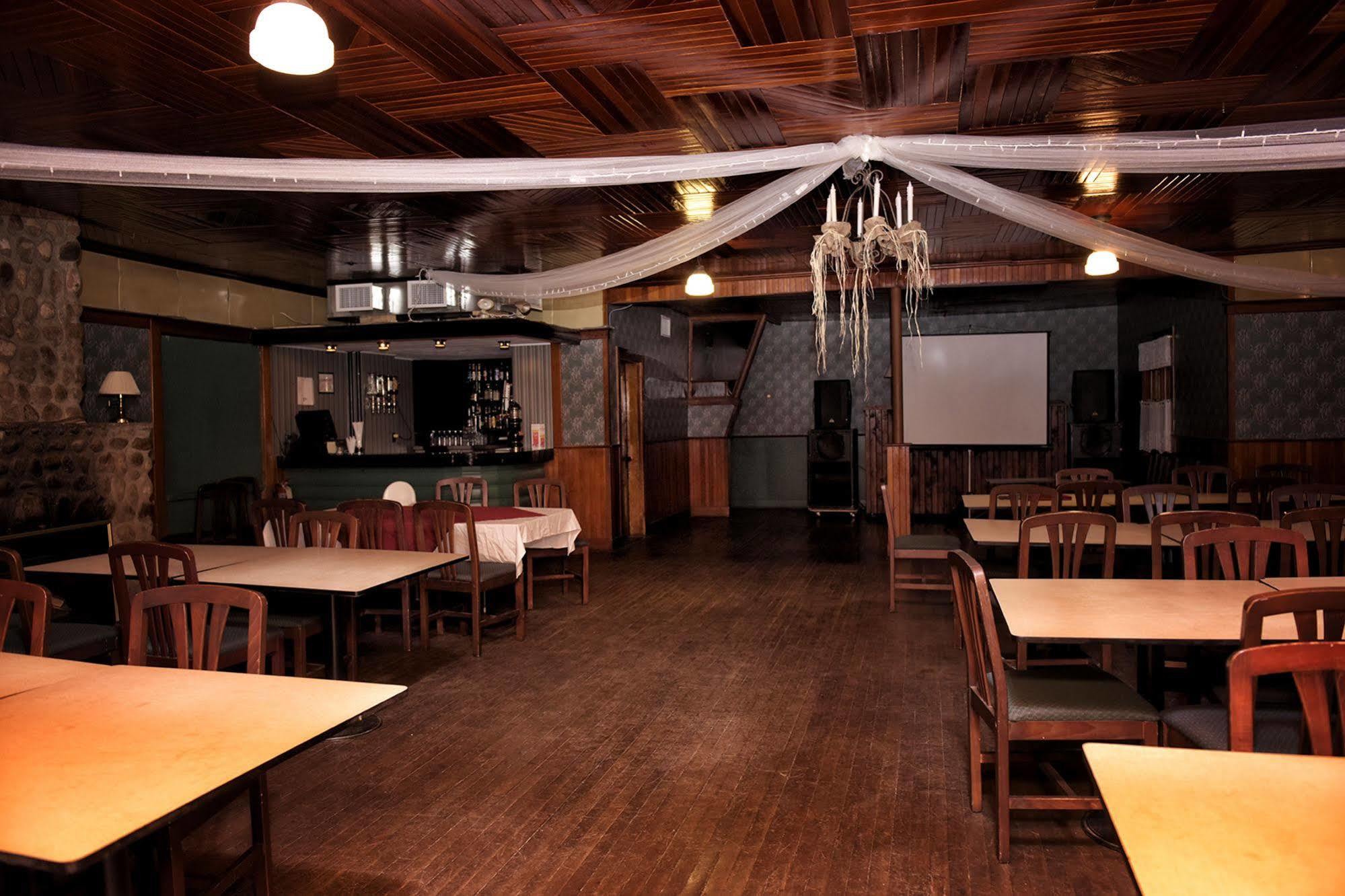 Pine Lodge Bristol Dış mekan fotoğraf